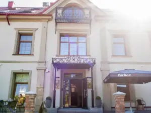 Central Hotel Radviliškis