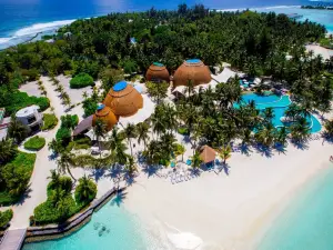 Holiday Inn Resort Kandooma Maldives - Kids Stay and Eat Free