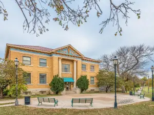 Days Inn by Wyndham Ottawa