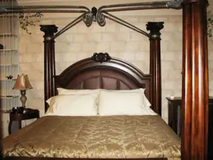 Burgundy Lane Bed & Breakfast