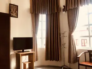 Nam Long Hotel