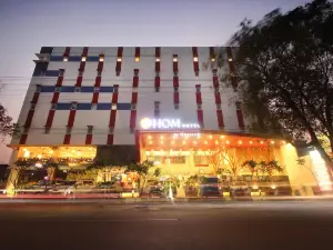 @HOM Hotel Kudus by Horison Group（@HOM ホテル クドゥス ホライゾン グループ）