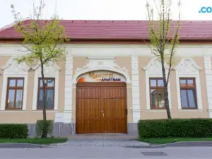 Makotel Apartmanhaz