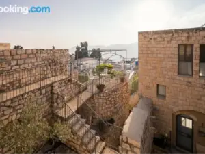 Artists Colony Inn Zefat