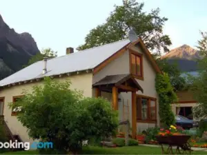 Charlie's Guesthouse