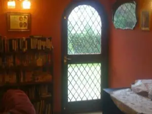 Newcourt B & B