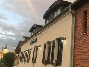 Vadasz Panzio es Etterem