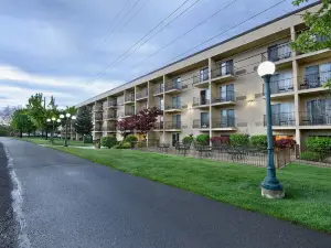 Oxford Suites Yakima