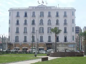 Le Metropole Luxury Heritage Hotel since 1902 by Paradise Inn Group