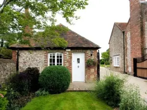 The Old Coach House, Goodwood 413839