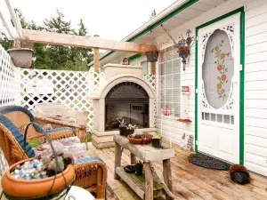 A Guesthouse on Bayview