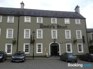 Dooly's Hotel