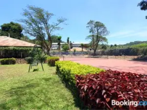 Parisons Plantation Experiences by Abad