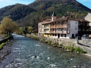Camping-Gites Au songe du Valier