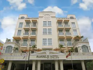 Amarelo Hotel Solo