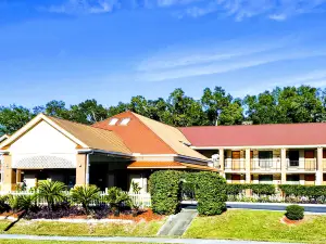 Quality Inn Near Manatee Springs State Park