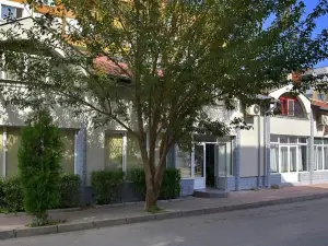Vival Hotel
