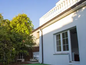 Magic Garden Hostel