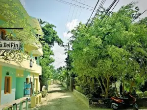 Casa Delfin Guest House