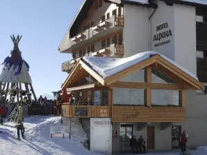 Hotel Alpina