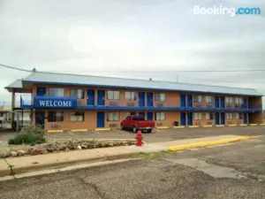Motel 10