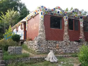 Chuchi Guest House 1