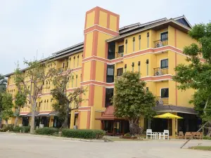 布美傳統酒店