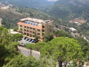 Pine View Hotel Azour-Jezzine