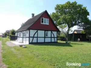 Paradiset Holiday House