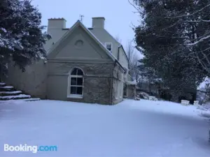Barnabrow Country House