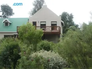 Fijnbosch Cottage and Camping