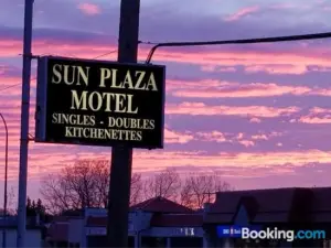 Sun Plaza Motel