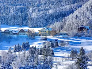 Arabella Jagdhof Resort am Fuschlsee, a Tribute Portfolio Hotel