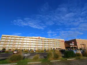 Ramada Plaza by Wyndham Nags Head Oceanfront