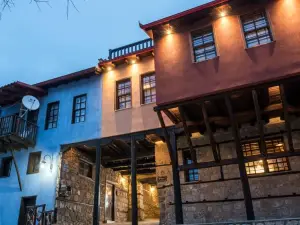 Olganos VL Luxury Rooms & Suites