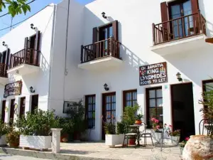 Lykomides