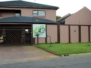 2 Op Terblanche Guesthouse