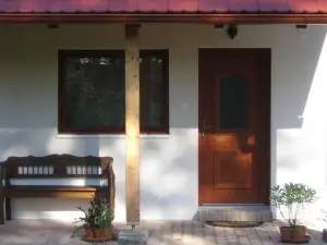 Almafas Apartmanhaz Orseg