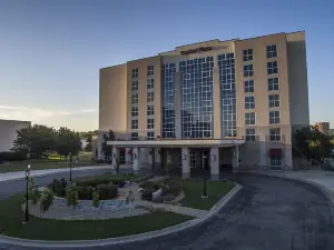 Hotel Topeka at City Center