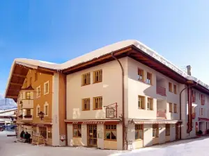 Cella Central Historic Boutique Hotel