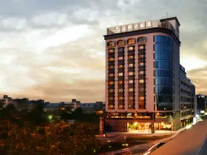 Grand City Hotel