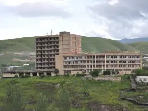 Kirovakan Hotel