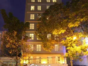 Khách sạn Sanouva Saigon