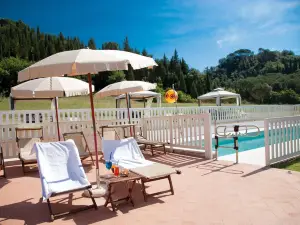 Borgo Sant'Ippolito Country Hotel