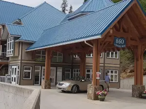 Kaslo Bay Condominium