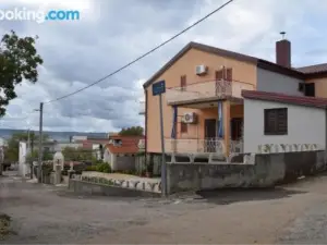 Apartments Mira