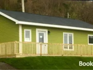 Bambury's Hillside Chalets