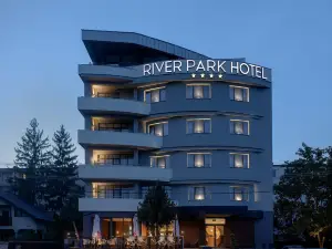 Hotel River Park