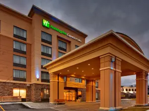Holiday Inn Express & Suites Kingston Central, an Ihg Hotel