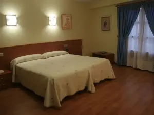Hotel Zaravencia